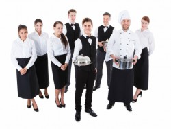 Giải pháp nâng cao chất lượng đội ngũ nhân viên lễ tân khách sạn