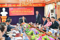 Khoa Kinh tế tổ chức thẩm định chương trình đào tạo trình độ đại học ngành Tài chính - Ngân hàng